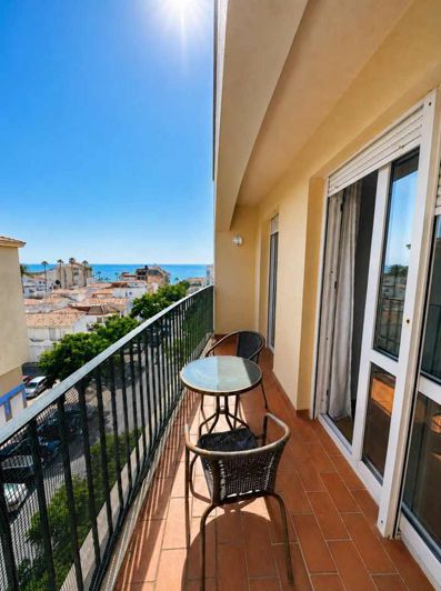 Image No.33-2 Bed Property for sale