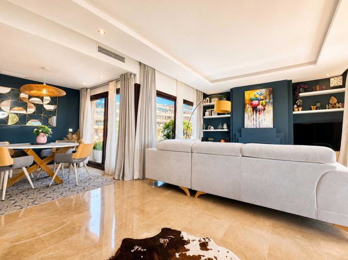 Image No.25-3 Bed Property for sale