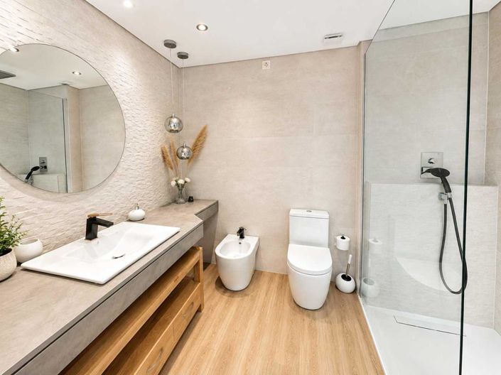 Image No.35-3 Bed Property for sale