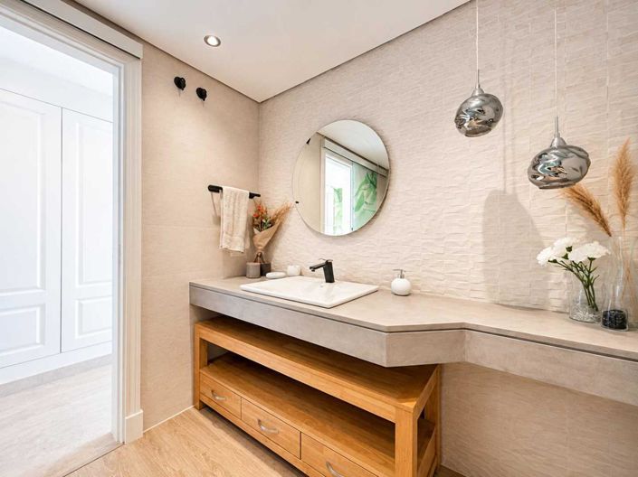 Image No.37-3 Bed Property for sale