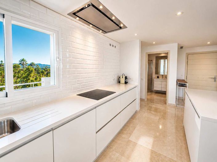 Image No.18-2 Bed Property for sale