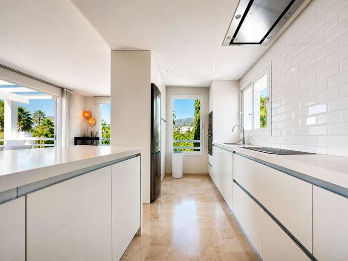 Image No.22-2 Bed Property for sale