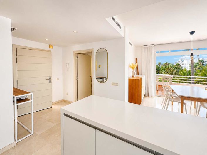 Image No.25-2 Bed Property for sale