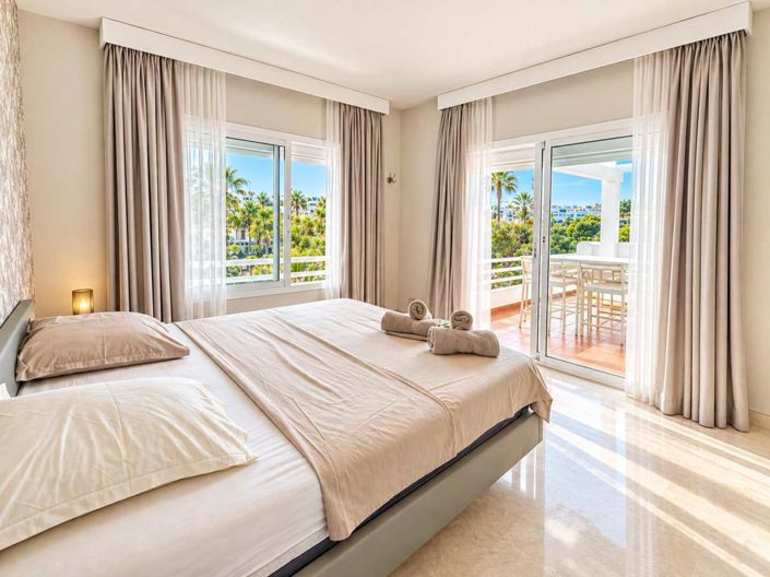 Image No.28-2 Bed Property for sale