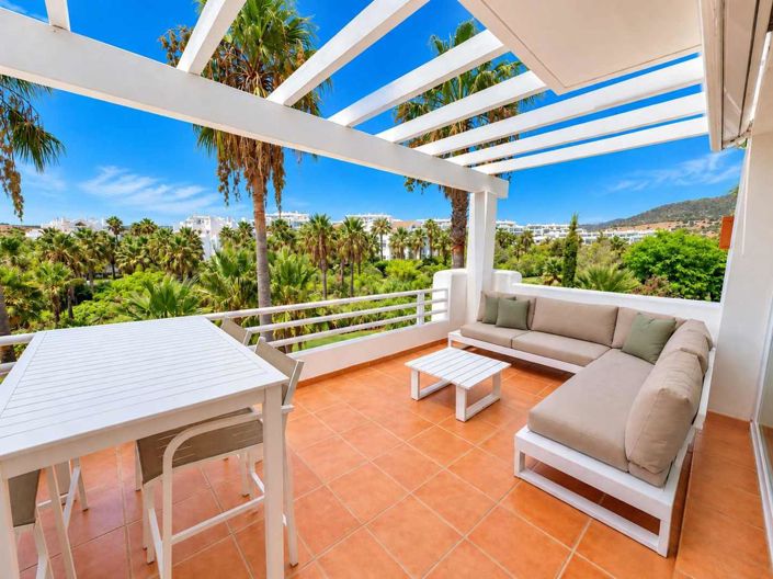 Image No.3-2 Bed Property for sale