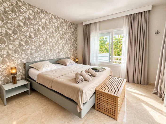 Image No.30-2 Bed Property for sale