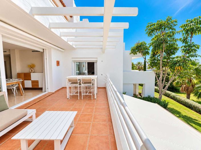 Image No.45-2 Bed Property for sale