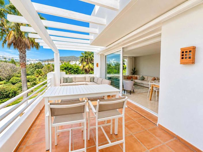 Image No.48-2 Bed Property for sale