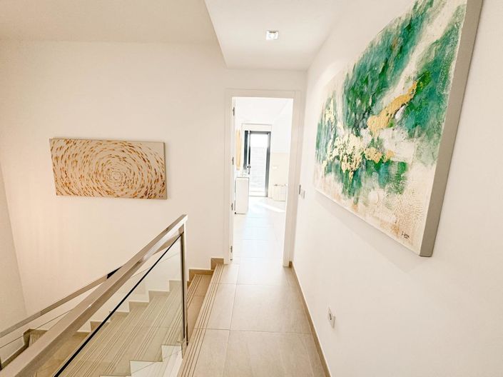 Image No.22-3 Bed Property for sale