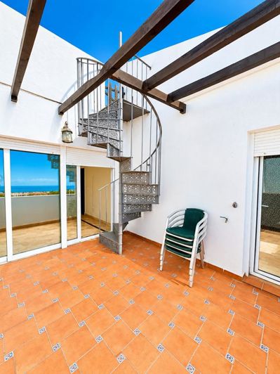 Image No.32-2 Bed Property for sale