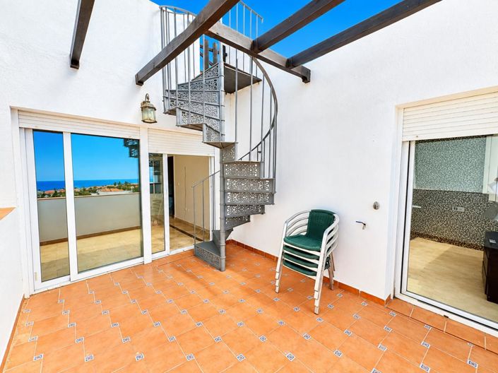 Image No.4-2 Bed Property for sale