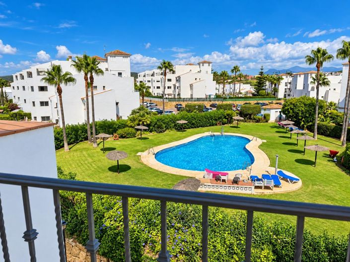 Image No.50-2 Bed Property for sale