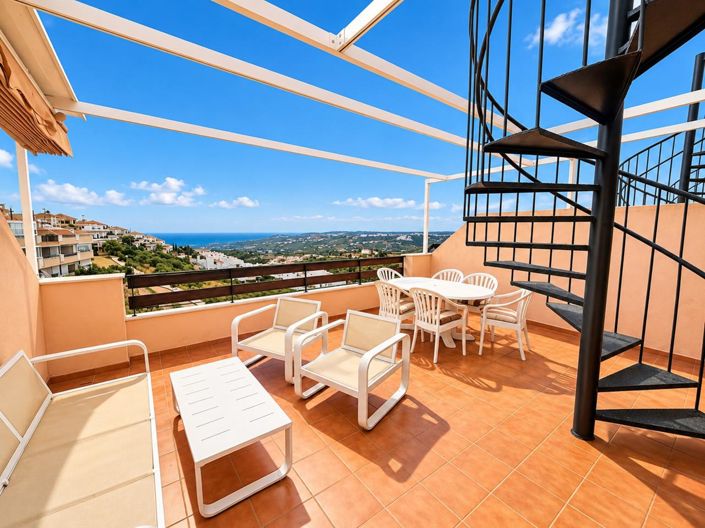 Image No.17-3 Bed Property for sale
