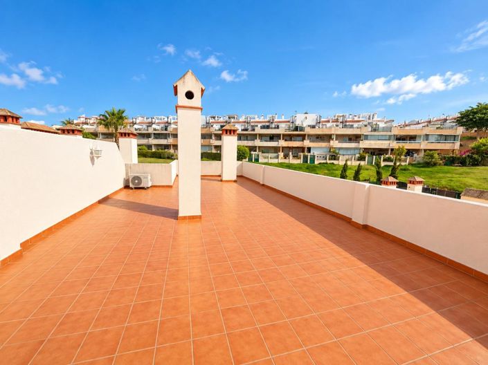 Image No.20-3 Bed Property for sale