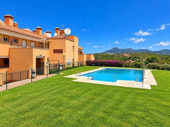 Image No.25-3 Bed Property for sale