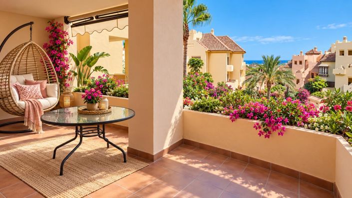 Image No.20-2 Bed Property for sale