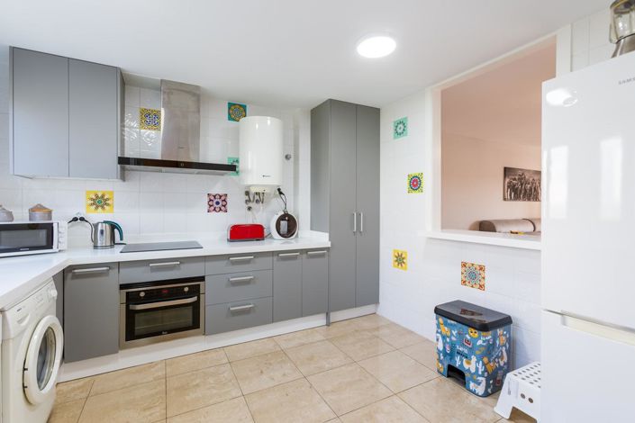 Image No.24-3 Bed Property for sale