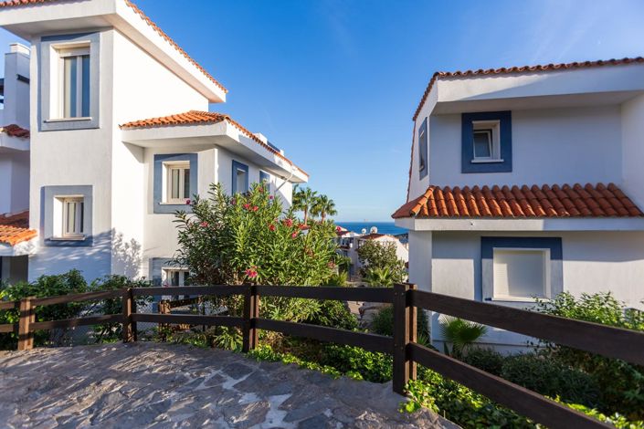 Image No.33-3 Bed Property for sale