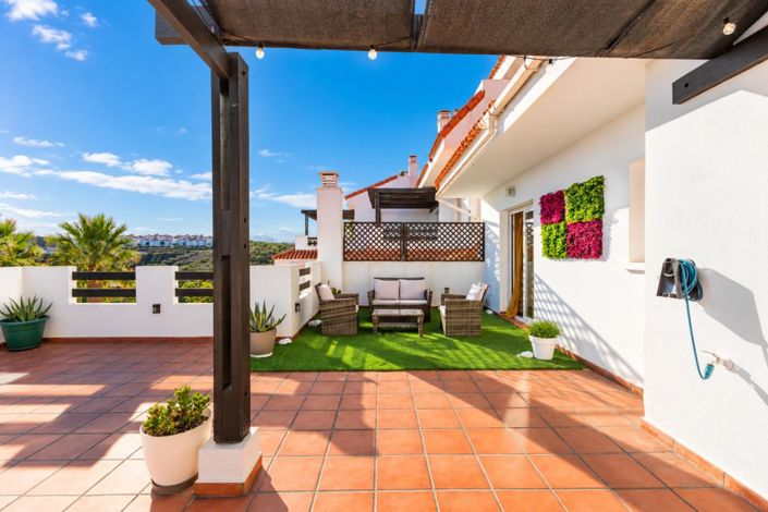 Image No.5-3 Bed Property for sale