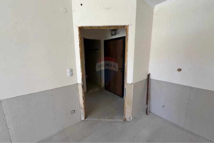 Image No.10-1 Bed Apartment for sale