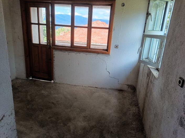 Image No.12-5 Bed Country House for sale