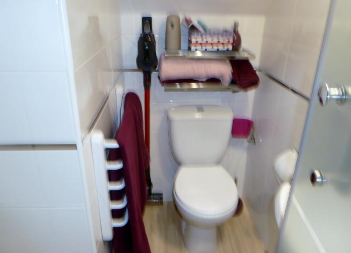 Image No.20-2 Bed Townhouse for sale