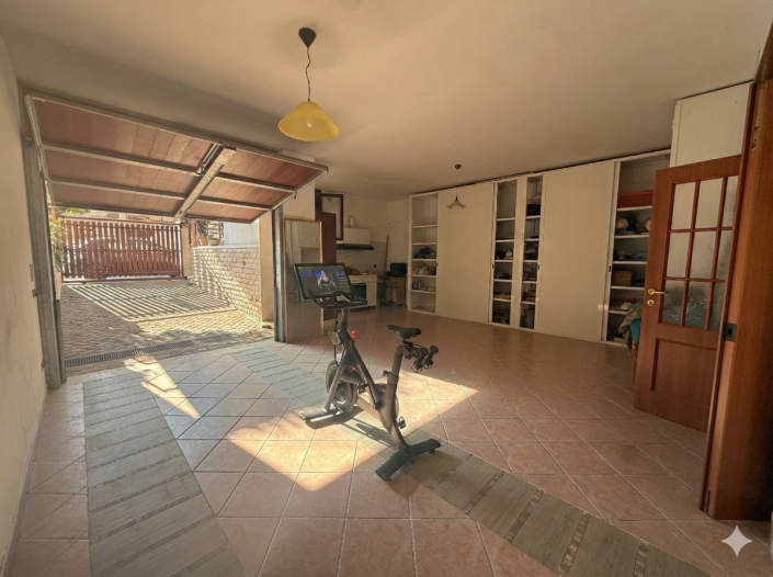 Image No.22-3 Bed Villa for sale
