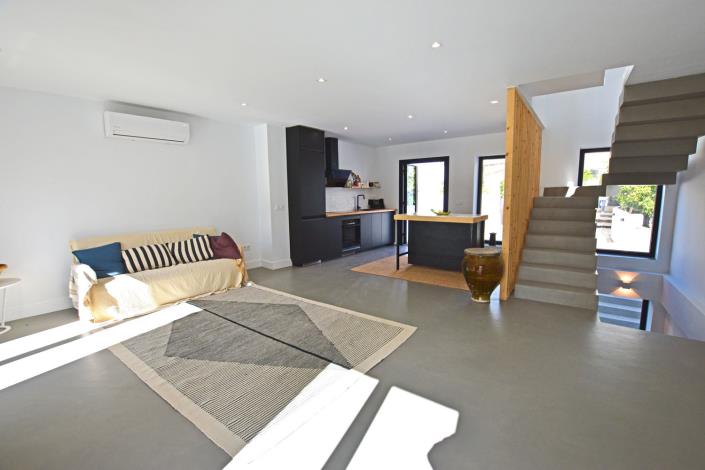 Image No.15-2 Bed Village House for sale
