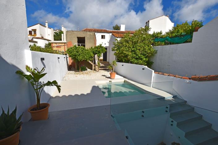 Image No.36-2 Bed Village House for sale