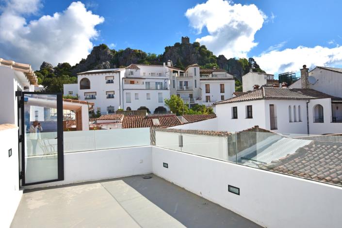 Image No.20-2 Bed Village House for sale