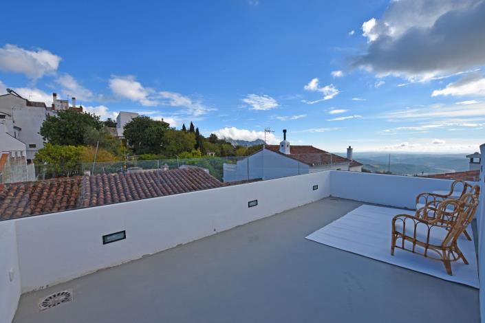 Image No.19-2 Bed Village House for sale