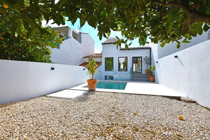 Image No.31-2 Bed Village House for sale