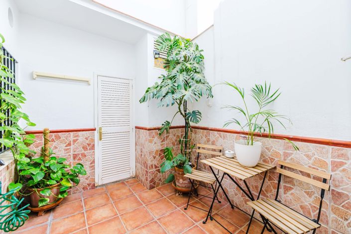 Image No.11-4 Bed Townhouse for sale