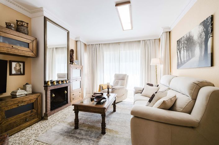 Image No.21-4 Bed Townhouse for sale