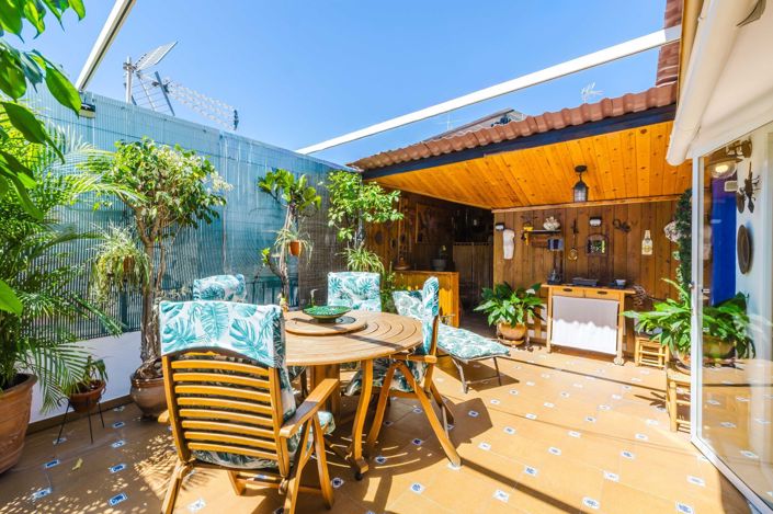 Image No.34-4 Bed Townhouse for sale