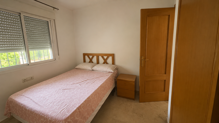 Image No.5-2 Bed Flat for sale