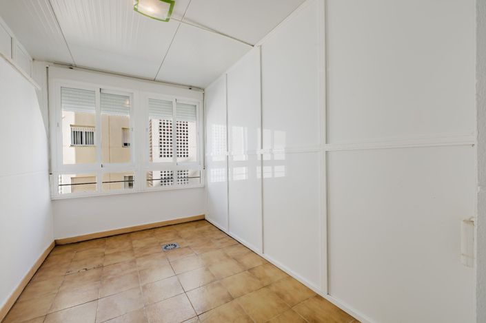 Image No.10-3 Bed Apartment for sale