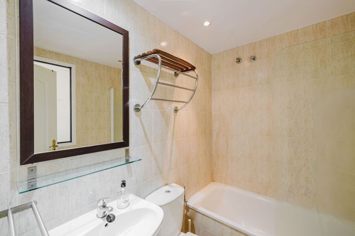 Image No.14-3 Bed Apartment for sale