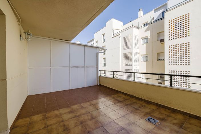 Image No.18-3 Bed Apartment for sale