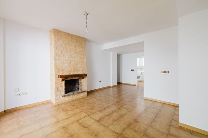 Image No.3-3 Bed Apartment for sale