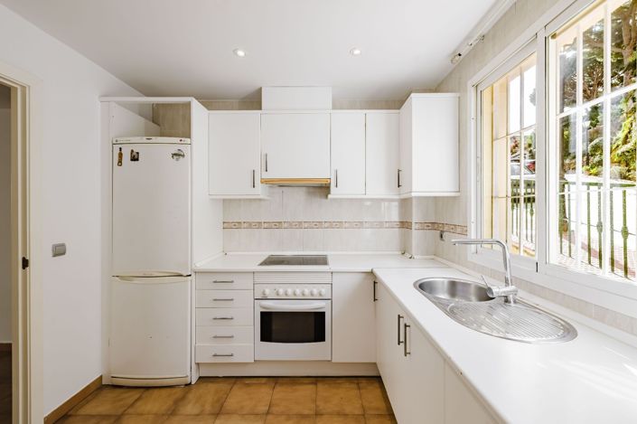 Image No.6-3 Bed Apartment for sale