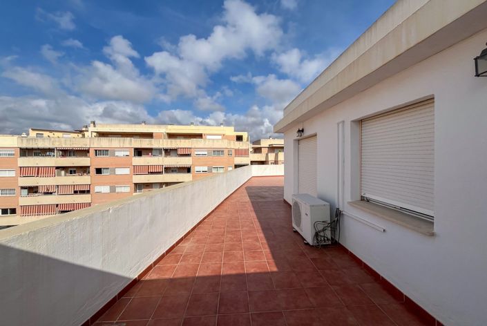 Image No.19-3 Bed Penthouse for sale