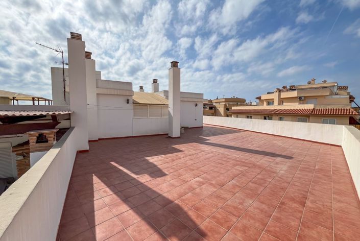 Image No.21-3 Bed Penthouse for sale