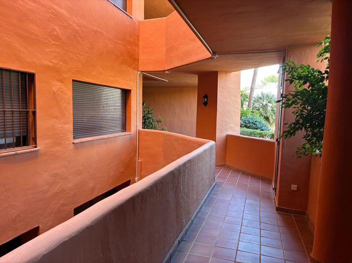 Image No.5-2 Bed Flat for sale