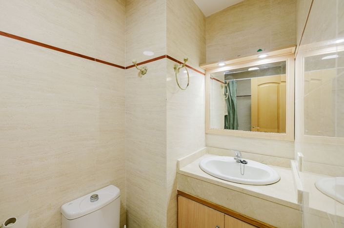 Image No.12-1 Bed Flat for sale