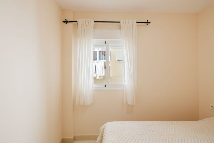 Image No.14-1 Bed Flat for sale