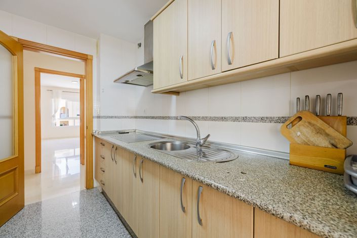 Image No.4-1 Bed Flat for sale