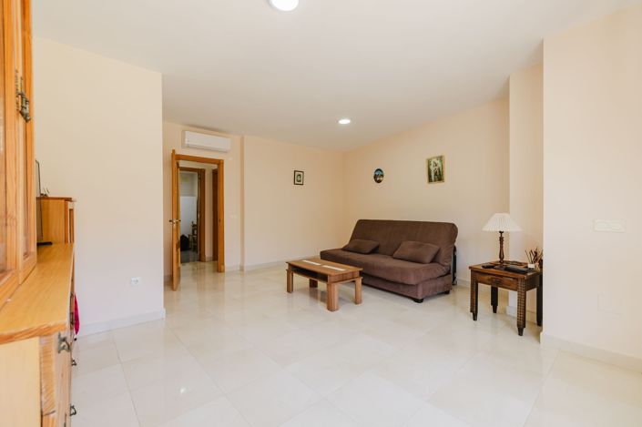Image No.7-1 Bed Flat for sale