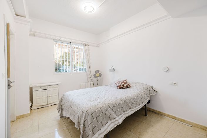 Image No.13-2 Bed Flat for sale