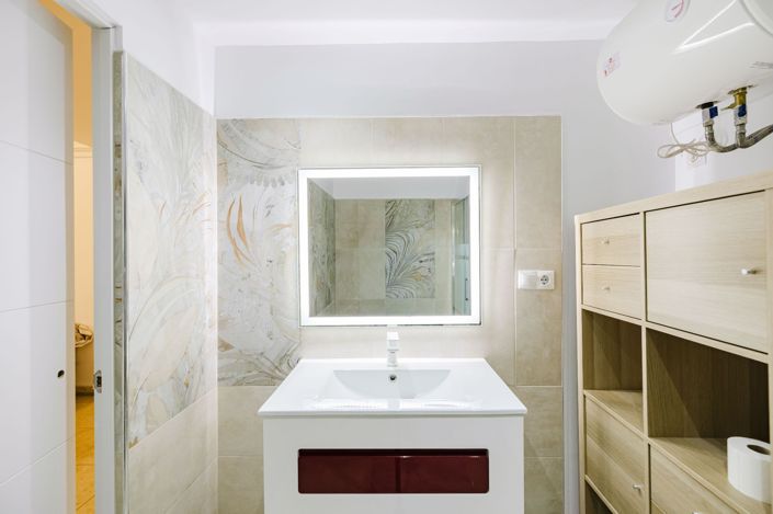 Image No.16-2 Bed Flat for sale
